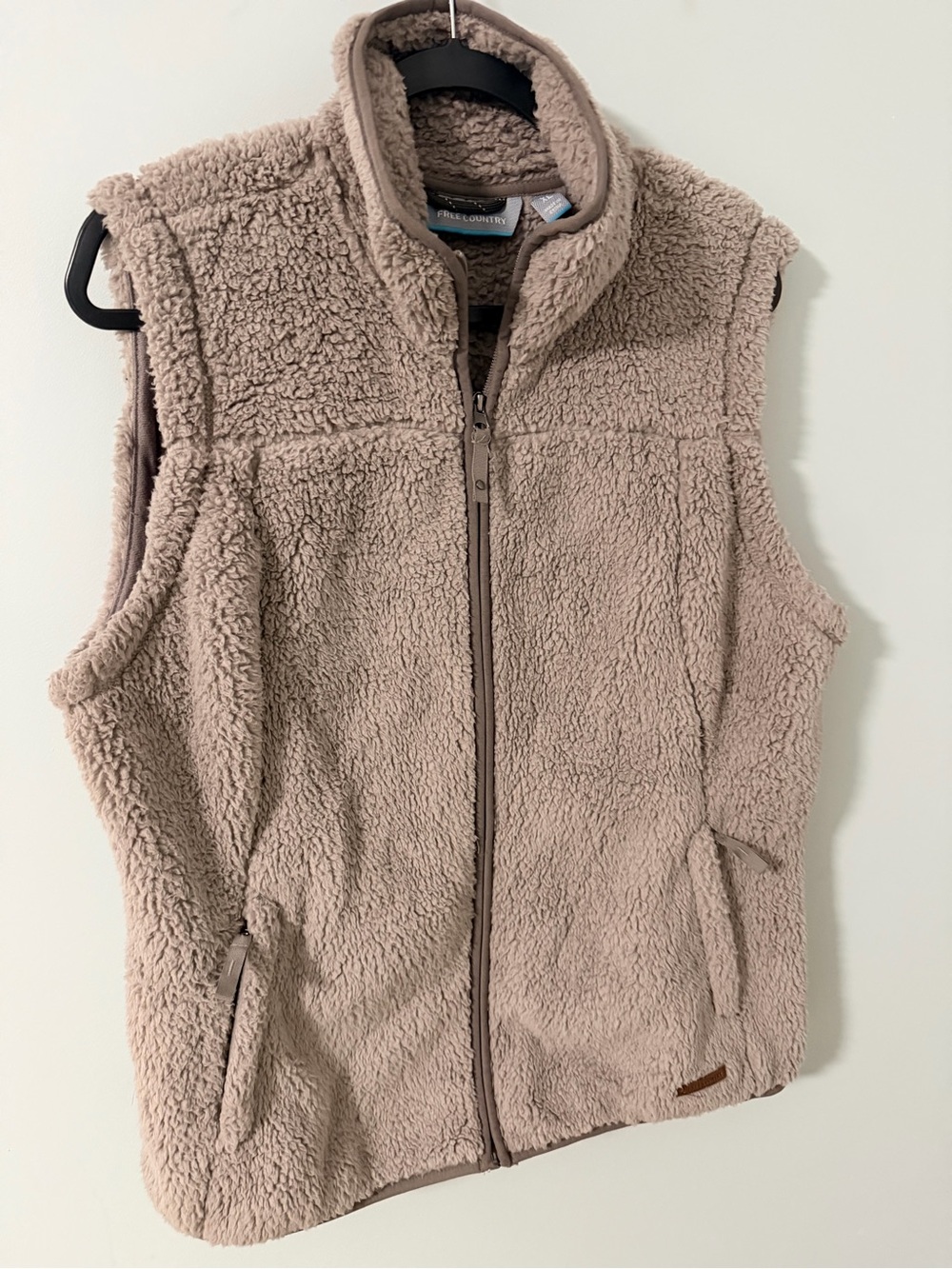 Free Country Vest - size XL new no tag